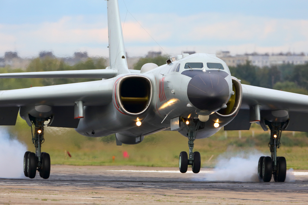 SPREMAJU SE ZA INVAZIJU? Kineski bombarderi krenuli ka Tajvanu
