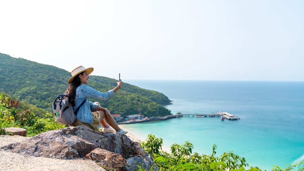 BLOKIRAŠ ULICU DOK PRAVIŠ SELFI - ETO KAZNE Italijani će izbiti svakom turisti po 275 evra iz džepa zbog fotografisanja i gužve