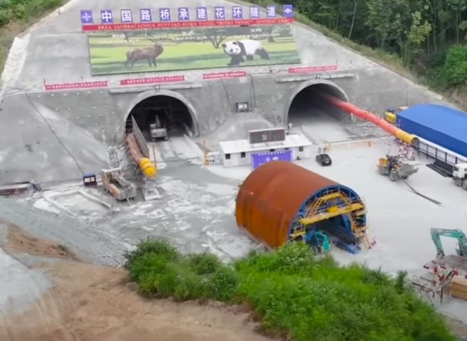 RADOVI PUNOM PAROM NA NAJDUŽEM TUNELU U SRBIJI Fruškogorski koridor povezaće 4 regiona (VIDEO)