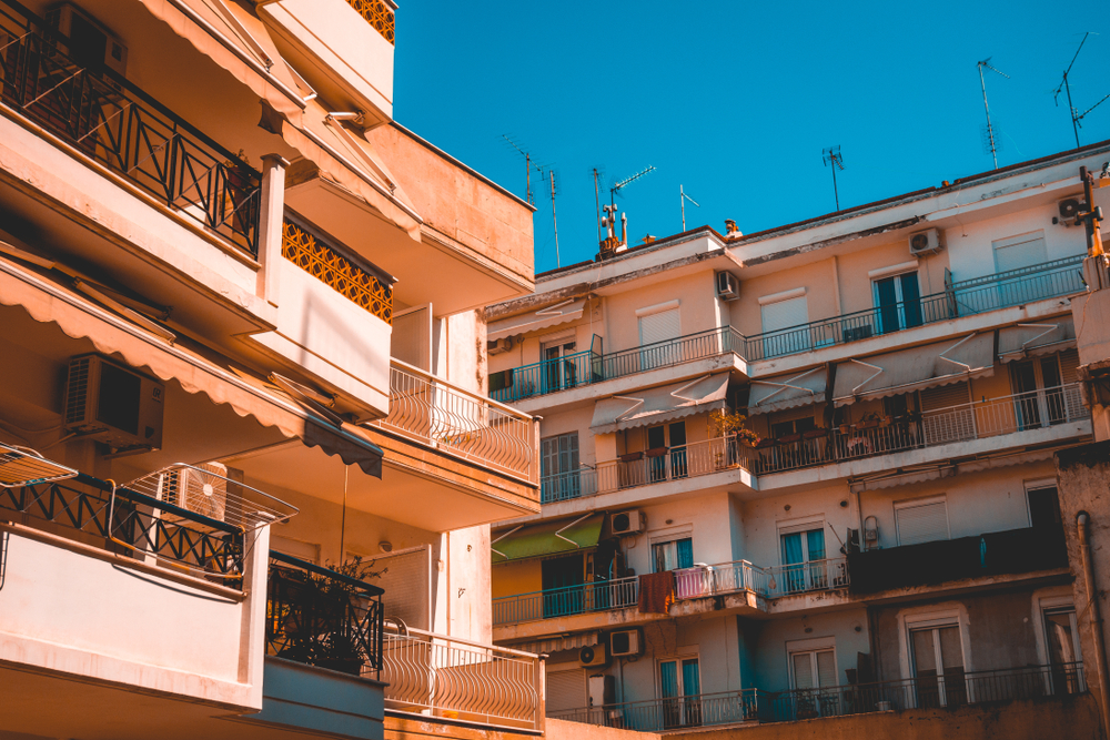 PLATILI SMEŠTAJ KOJI NE POSTOJI Oprez, desila se prevara - Srbi stigli u Grčku, a apartmana nigde
