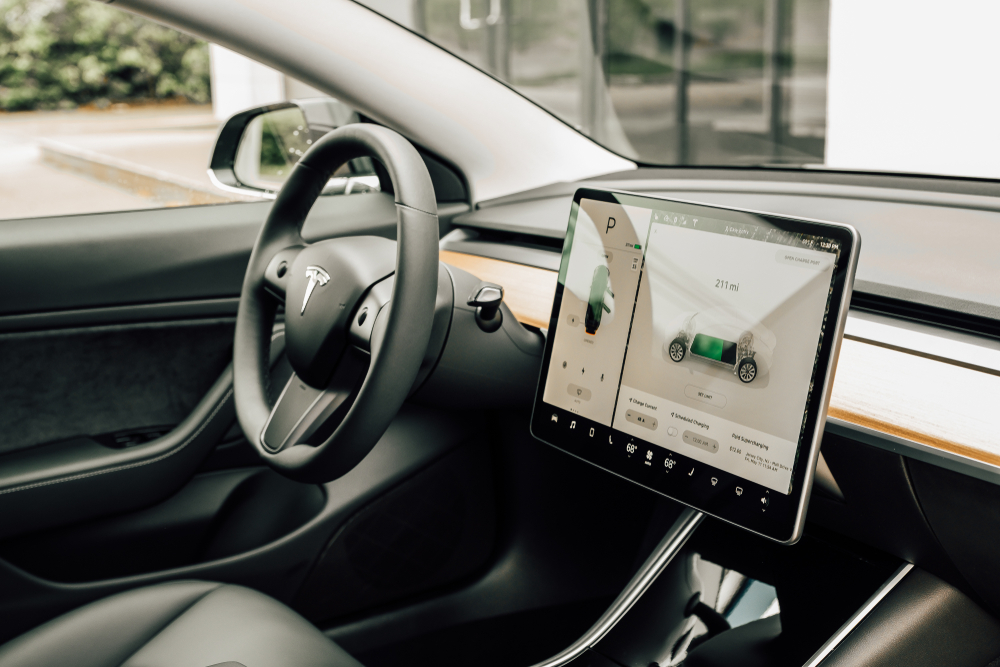 OPASNA GREŠKA Tesla povlači 16.000 vozila - problem u sigurnosnim pojasevima