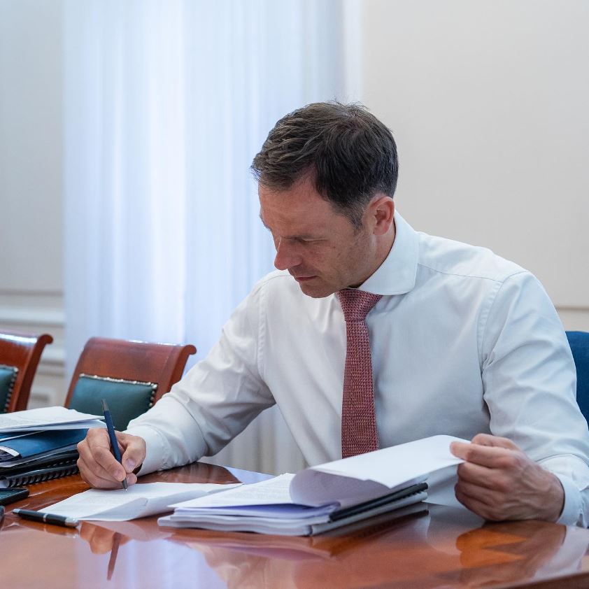 MINISTAR MALI "Minimalne zarade biće u što kraćem roku izjednačene sa potrošačkom korpom"
