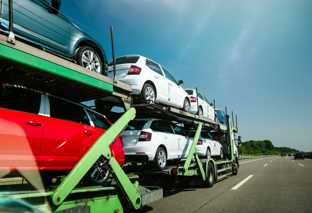 ASTRA ZA 300, LANČIA ZA 200 EVRA Prodaju se zaplenjeni automobili, a prijava traje još para dana