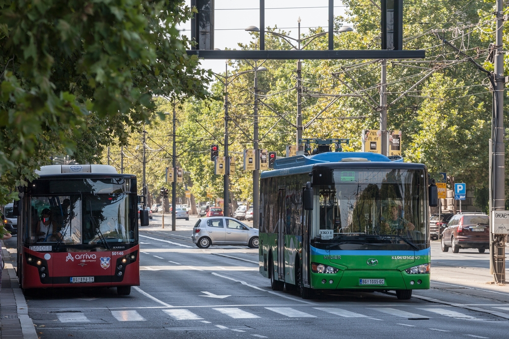 ČAK I SA PROBNOM DOZVOLOM Usvojene su promene - ko sad sve može da vozi autobus