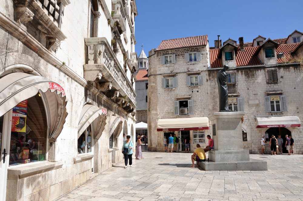 BUKVALNO ŽIVE OD TOGA Hrvatska ekonomija zavisi od njihovih iseljenika