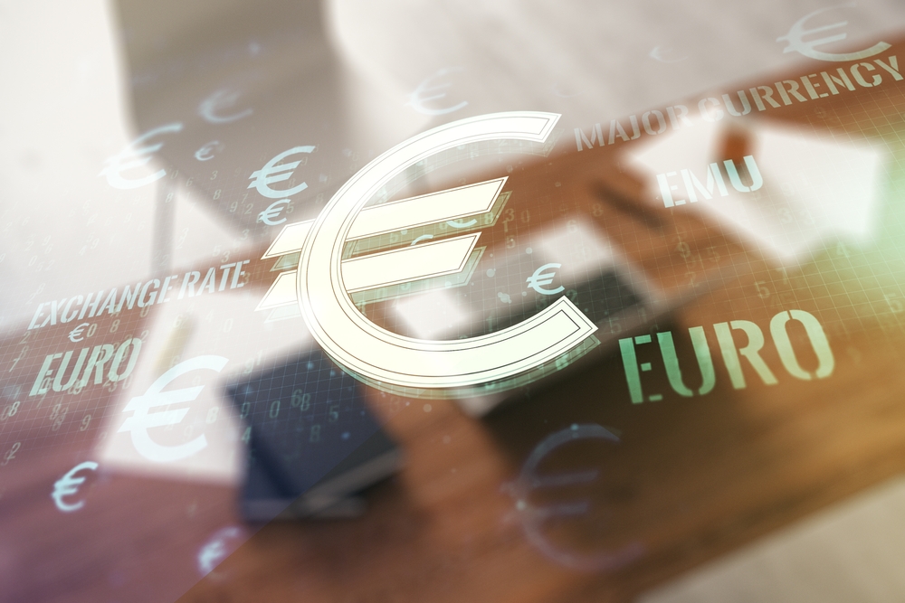DIGITALNI EVRO U CENTRU Stravična teorija zavere ili opravdan strah?
