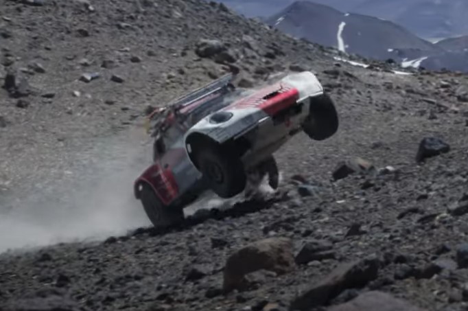 Porše 911 postavio novi svetski rekord u visini penjanja - 6734 metara (VIDEO)