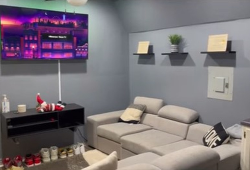 Od obične šupe napravio je luks kuću i živi u njoj - pogledajte to malo čudo! (VIDEO)