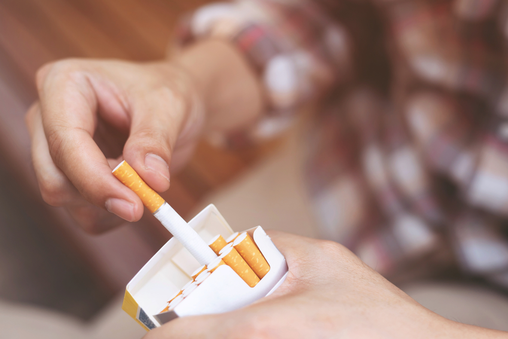 KOMŠIJE ŠAMPIONI U ŠVERCU Više od 20 odsto ilegalnih cigareta u EU stiže iz Crne Gore
