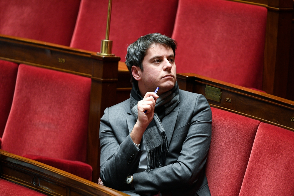 PRVI PUT U ISTORIJI FRANCUSKE Svi pričaju o njegovim godinama, a sada je zvanično postao premijer