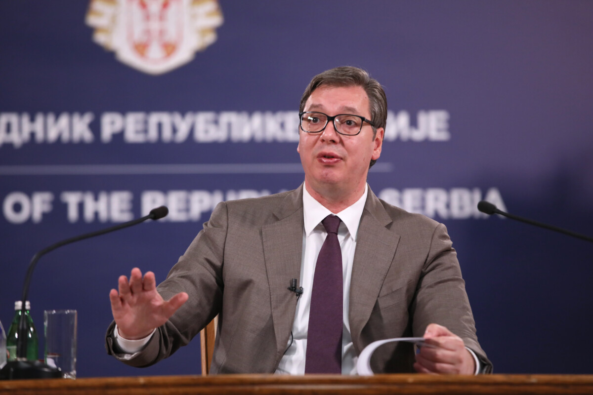 Vučić u obilasku niškog aerodroma - Novi terminal će primiti 1.5 miliona putnika