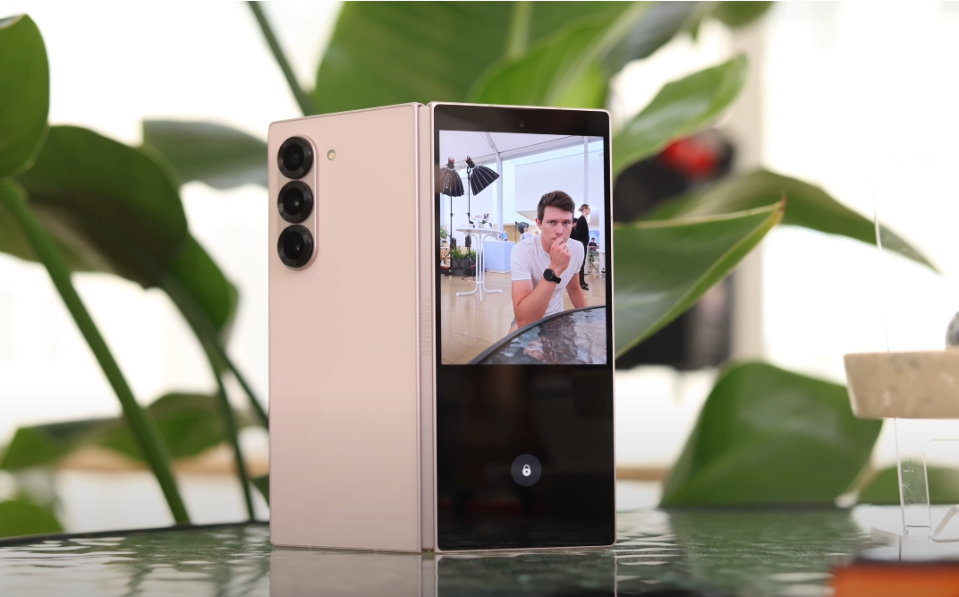 PRAVLJENO ZA IMUĆNE Nova serija Samsung telefona košta kao dobar polovan automobil (VIDEO)