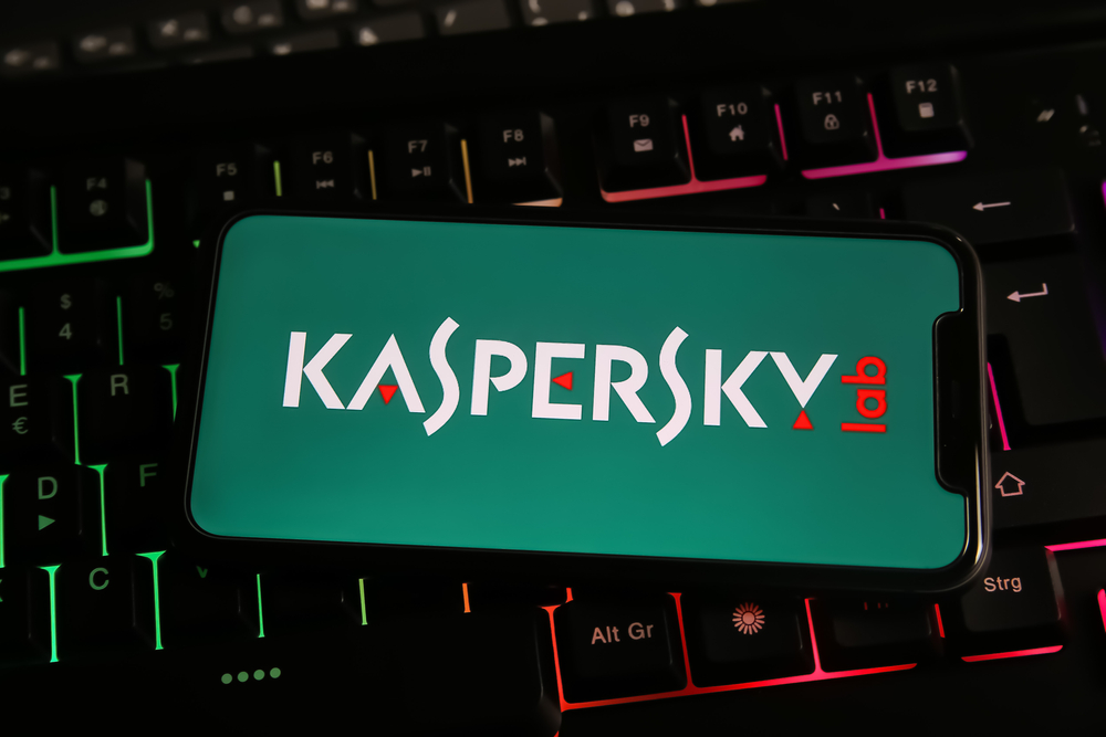 Čuveni Kasperski napušta SAD