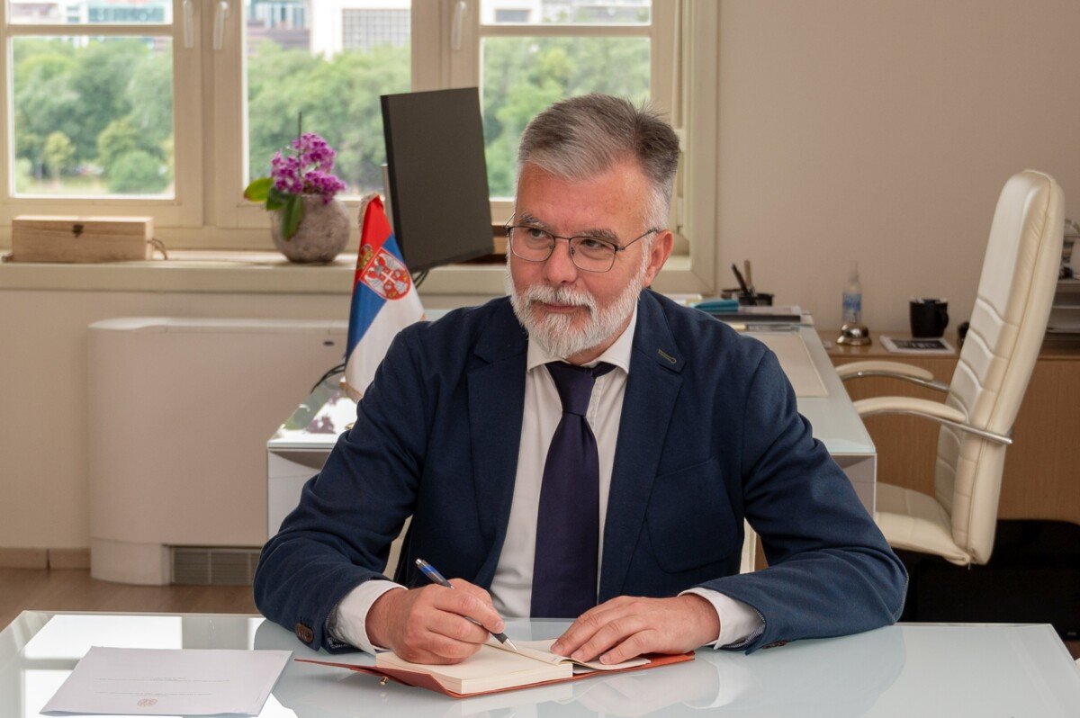 MINISTAR RISTIĆ "Nastavljen ubrzani rast sektora IKT; Otpočeli smo proceduru uvođenja 5G"