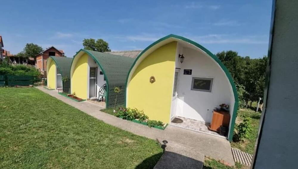 Prilika koja se ne propušta - Prodaje se čitavo naselje po smešnoj ceni