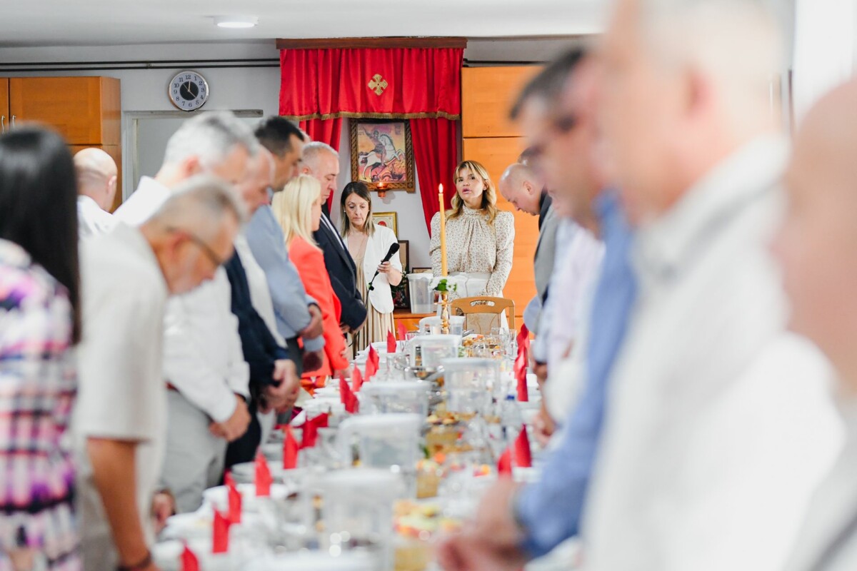 Kompanija m:tel proslavila krsnu slavu u manastiru Lovnica