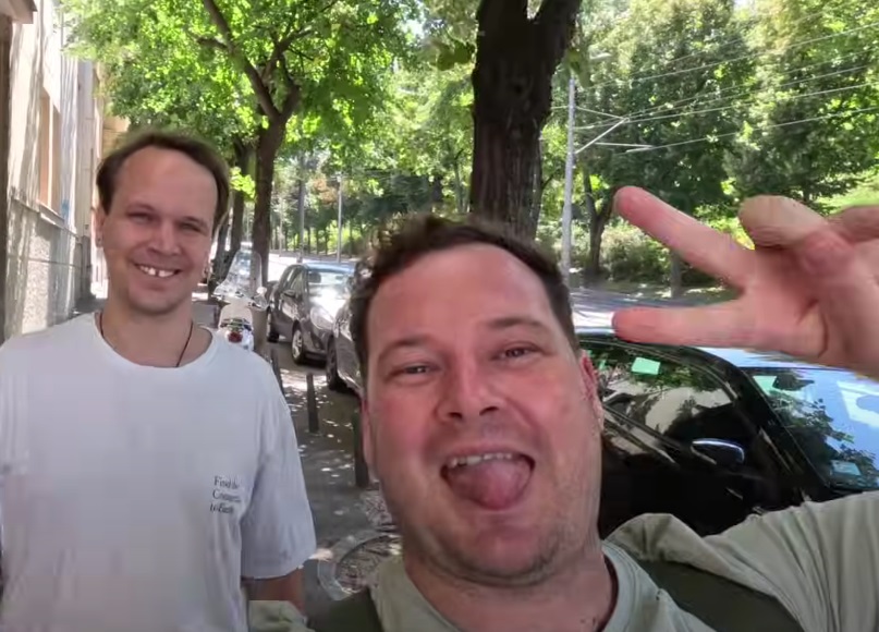 Dva momka sa Novog Zelanda su odlučili da posete Srbiju i prenesu svima utiske