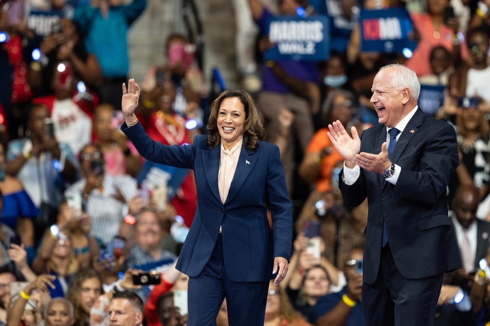 GOVOR KOJI JE ODJEKNUO SVETOM Oči Evrope uprte u Ameriku - šta ako Kamala pobedi