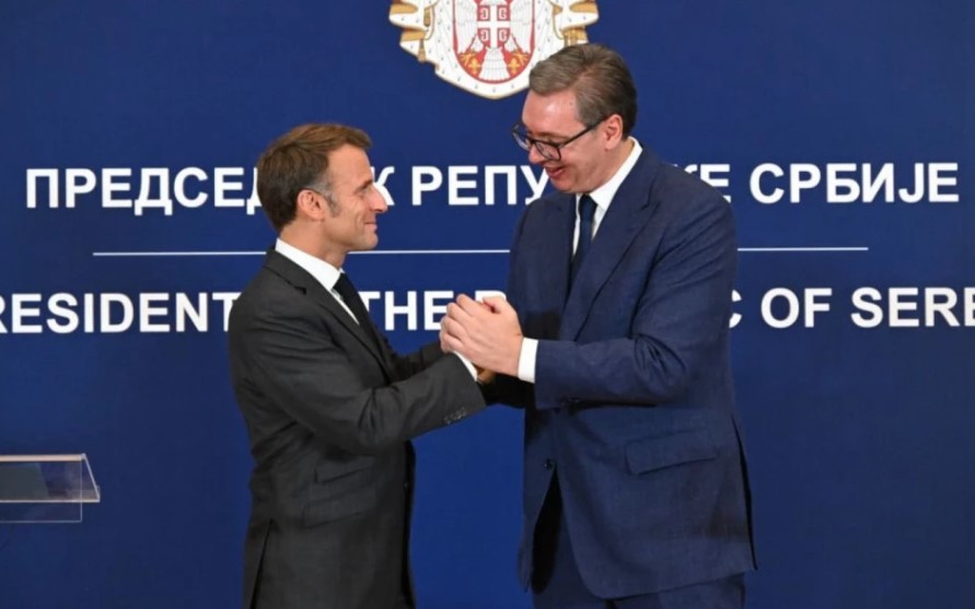 Dokumenti koji potrvrđuju strateško partnerstvo - Potpisano čak dvanaest ugovora između Srbije i Francuske