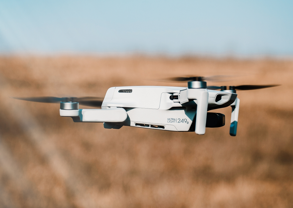 REVOLUCIONARNO OTKRIĆE Dron stvoren za sve uslove, staje u džep i lakši je od telefona