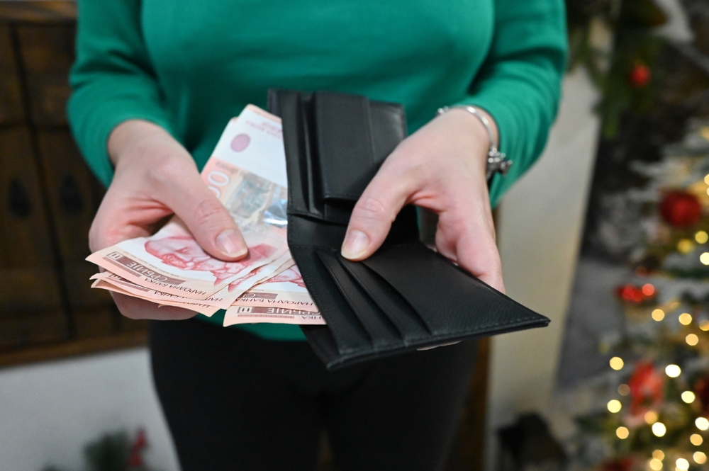 MOŽE I BEZ ODRICANJA Kako uspešno uštedeti novac sa prosečnom platom u Srbiji