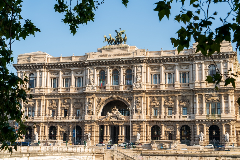 VLADA ITALIJE DONELA ODLUKU Bogati stranci će od sada plaćati dva puta veći porez
