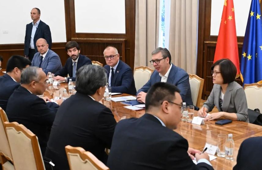 VELIKI PLANOVI ZA JOŠ SNAŽNIJI RAZVOJ Vučić imao važan susret - Srbija je zadovoljna