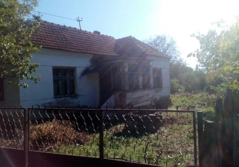 VIŠE OD VIKENDICE - 9.000 EVRA Vlasnik prodaje kuću u Ćićevcu za male pare, ali je naveo i manu
