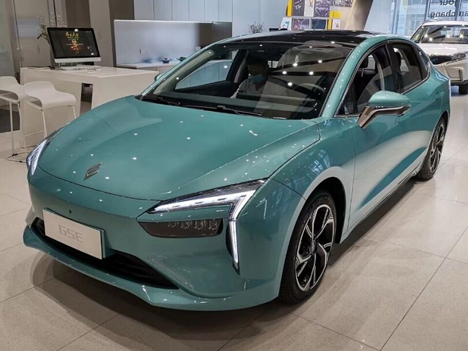 STIŽE JOŠ JEDNA FABRIKA AUTOMBILA Kinezi za proizvodnju vozila merkali lokaciju