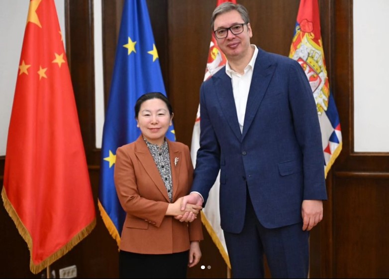 Vučić se sastao sa članom CK KP Kine Li Sijaosin "Ponosni smo na čelično prijateljstvo sa Kinom" (FOTO)