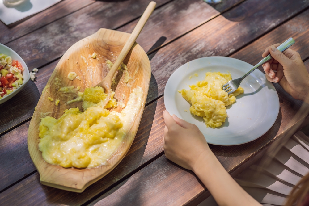 RADIŠA, SVAKA ČAST! Skuvao je kamačak za Ginisa - težak je 101 kilogram, nahranio celo selo