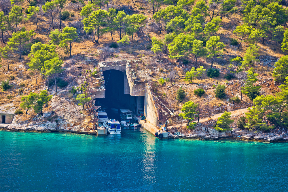 Titov bunker je građen skoro tri decenije - Samo jedna žena je imala pristup (FOTO)