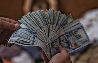 Groznica AI na Volstritu - Amerikanci gomilaju stotine milijardi