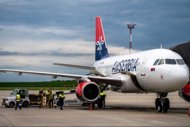 Kolaps avio-saobraćaja širom Evrope, Er Srbija održava red letenja uz povremena kašnjenja 