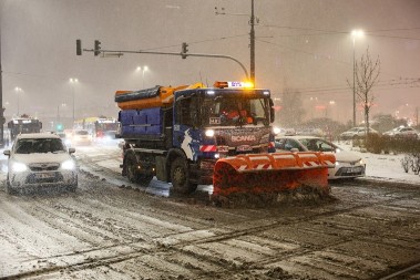 Ledeni talas paralisao zapadnu Evropu - Saobraćaj u kolapsu, hiljade građana pogođeno (FOTO)