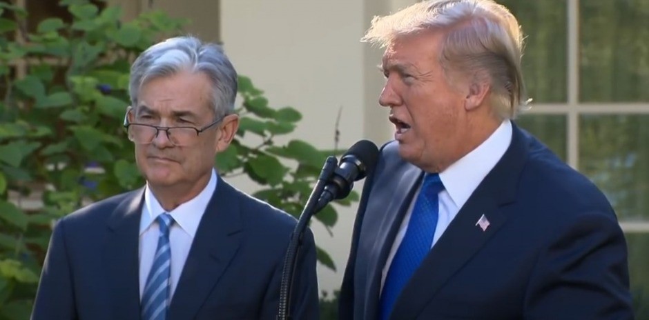 Tramp mu namešta? - Pokrenuta istraga protiv prvog čoveka FED-a