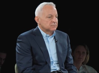 Akcionari rekli "DA" - Ovaj čovek dobio godišnji bonus od 15 miliona evra