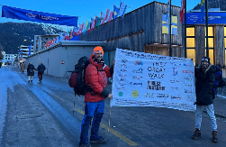 I jedan "beskućnik" je u poseti Davosu - ima u ponudi poseban ekonomski plan