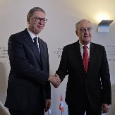 Vučić sa Gi Parmelanom - "Dobar razgovor sa Gi Parmelanom o jačanju ekonomske i ukupne saradnje Srbije i Švajcarske"