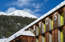 „Obična“ ulaznica za Davos košta 35.000 evra, a hot dog 40