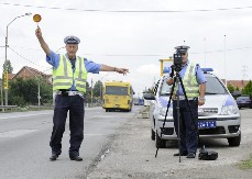 Srpski vozači strahuju od novih radara - snimaju telefon, pojas, preticanje i još sedam prekršaja,  ovo je spisak 29 lokacija