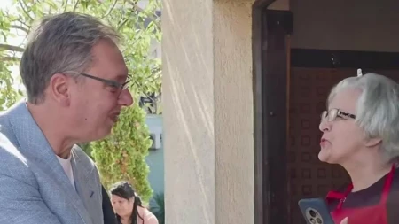 Vučić najavio nova ulaganja u Pećince - put, kanalizacija, dom kulture i sportska hala