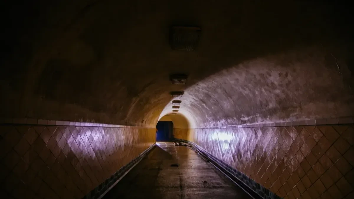 Misteriozni tunel otkriven pod zemljom - dugačak je 50 metara, a njegova namena zbunjuje arheologe