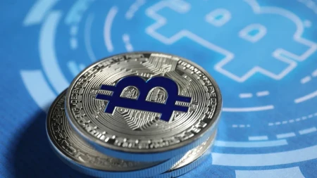 Bitkoin pao na 71.970 evra - kriptovalute beleže ozbiljne dnevne gubitke