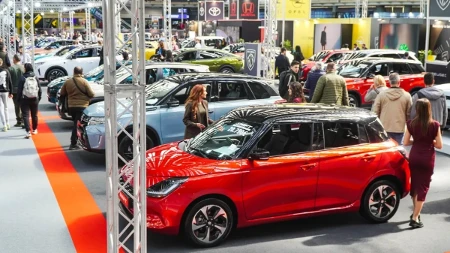Srbi sve više kupuju nove automobile - hibridi preuzeli primat, dizelaši pali