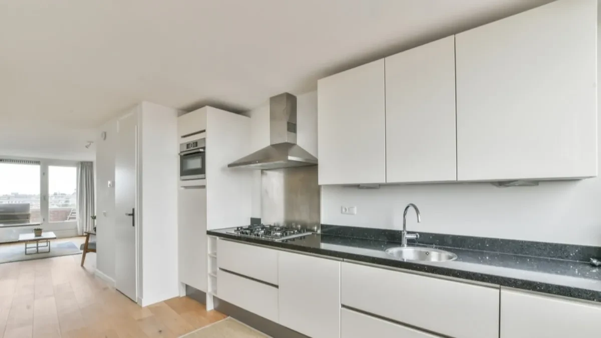 Želite moderniju kuhinju bez velikog renoviranja? Zamena fronti može da napravi razliku