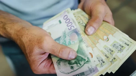Kada poslodavac mora da isplati otpremninu i kako se određuje njen iznos?