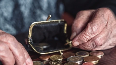 Svaki drugi penzioner na ivici siromaštva - alarmantni podaci iz Hrvatske otkrivaju težak život najstarijih