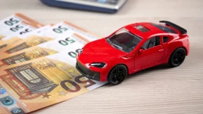 Kako jeftinije kupiti automobil u Srbiji - jedan period godine je ključan