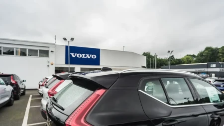 Volvo steže kaiš posle ogromnog gubitka - na udaru 2.500 radnih mesta širom sveta
